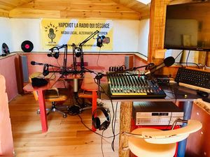 larentreedehapchotretourdesdirects_studio-1.jpg